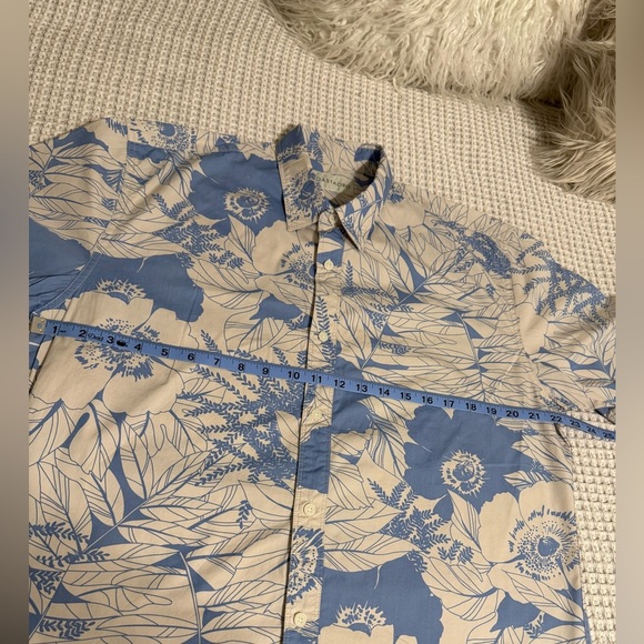 Coastaoro Floral Blue and Cream Men's Shirt Size Large - Picture 7 of 11